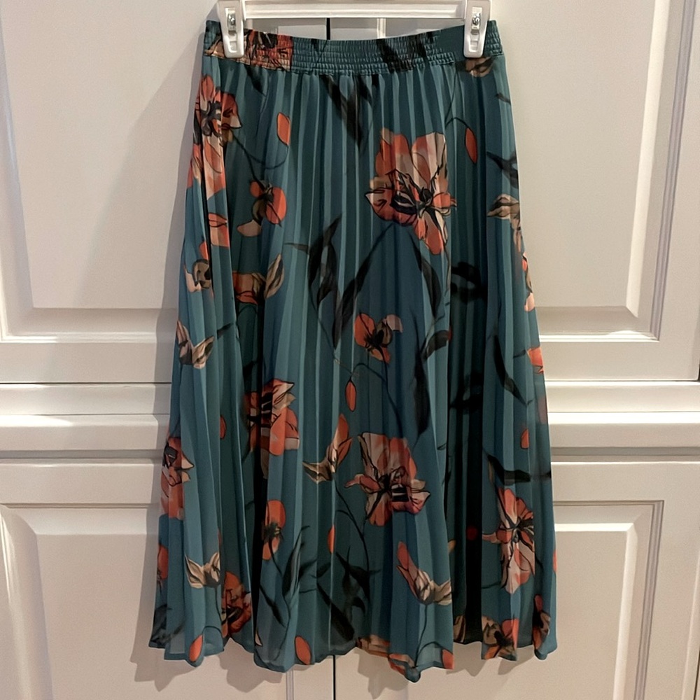 Tropical Pleated Maxi Skirt